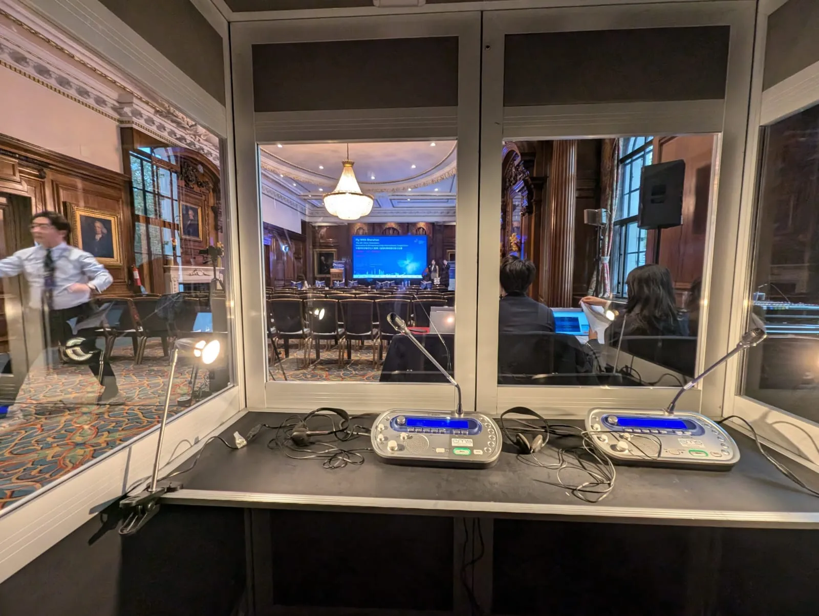Simultaneous Interpretation Equipment Which is Best for Your Event